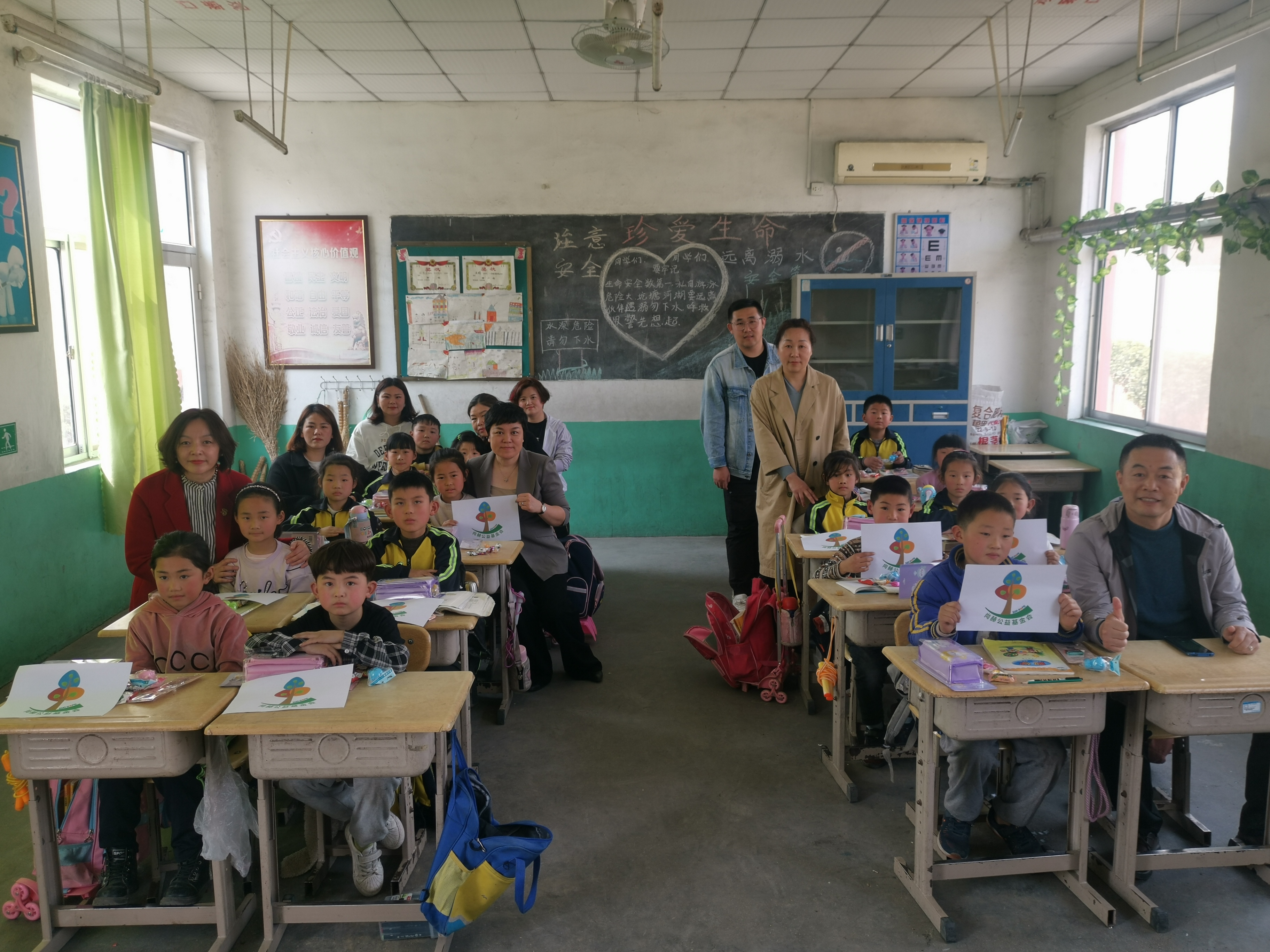 第209所 平度市崔家集镇状元府AK官方网页版刘丽新小学