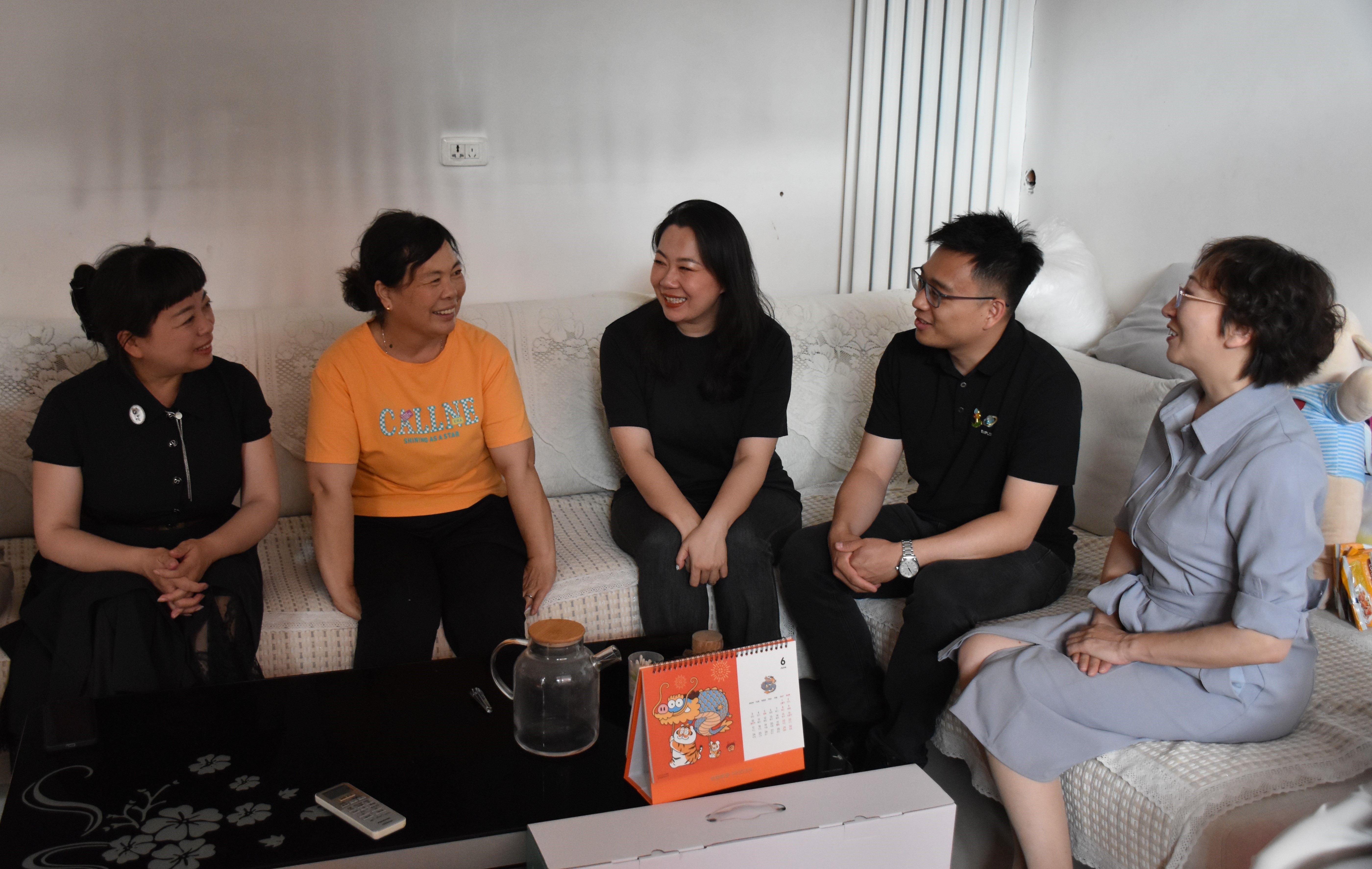 AK官方网页版公益送温暖：6载慈善 660名单亲母亲受益