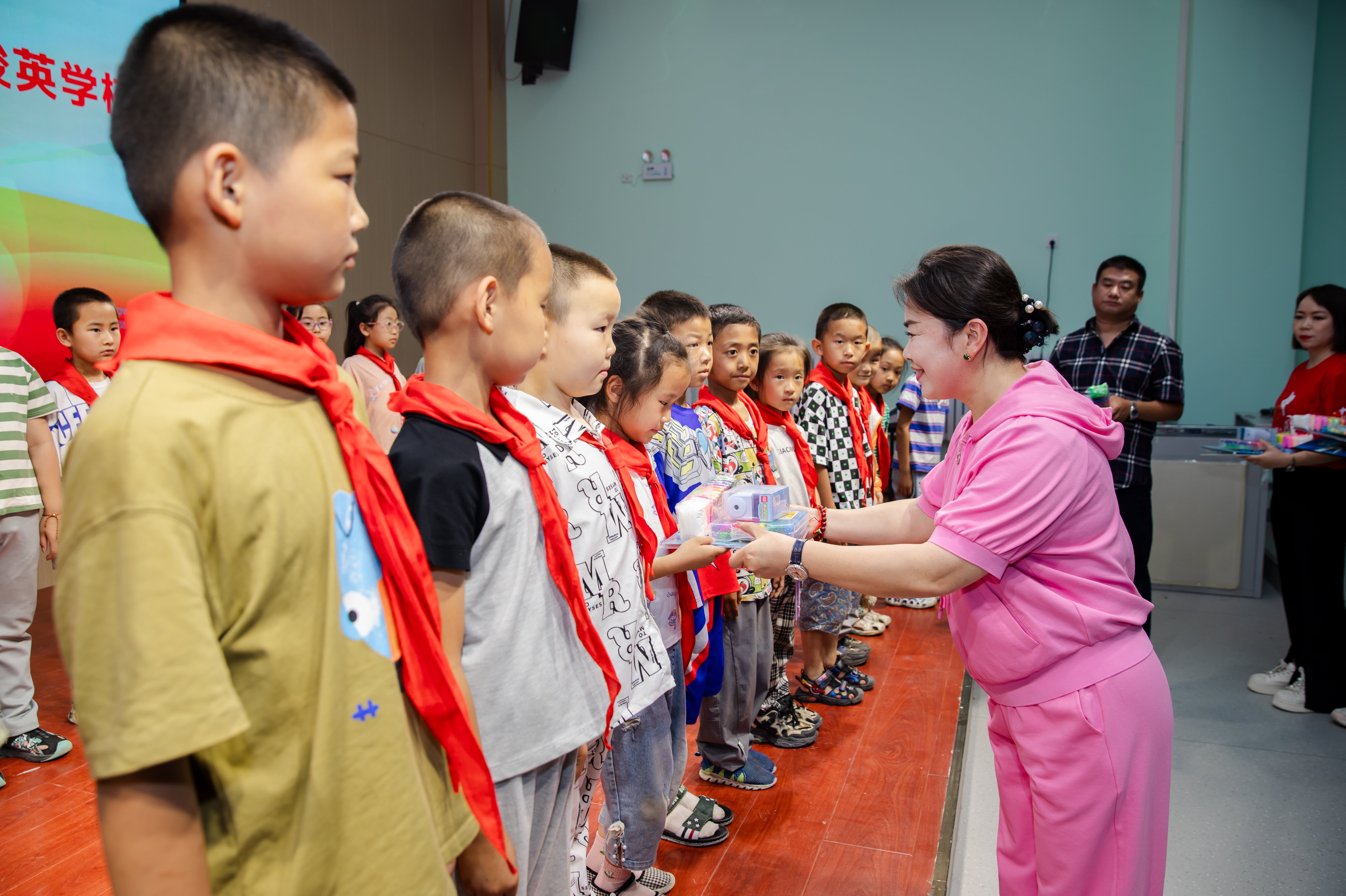 第251所 新疆昌吉州玛纳斯县北五岔镇AK官方网页版王俊英学校