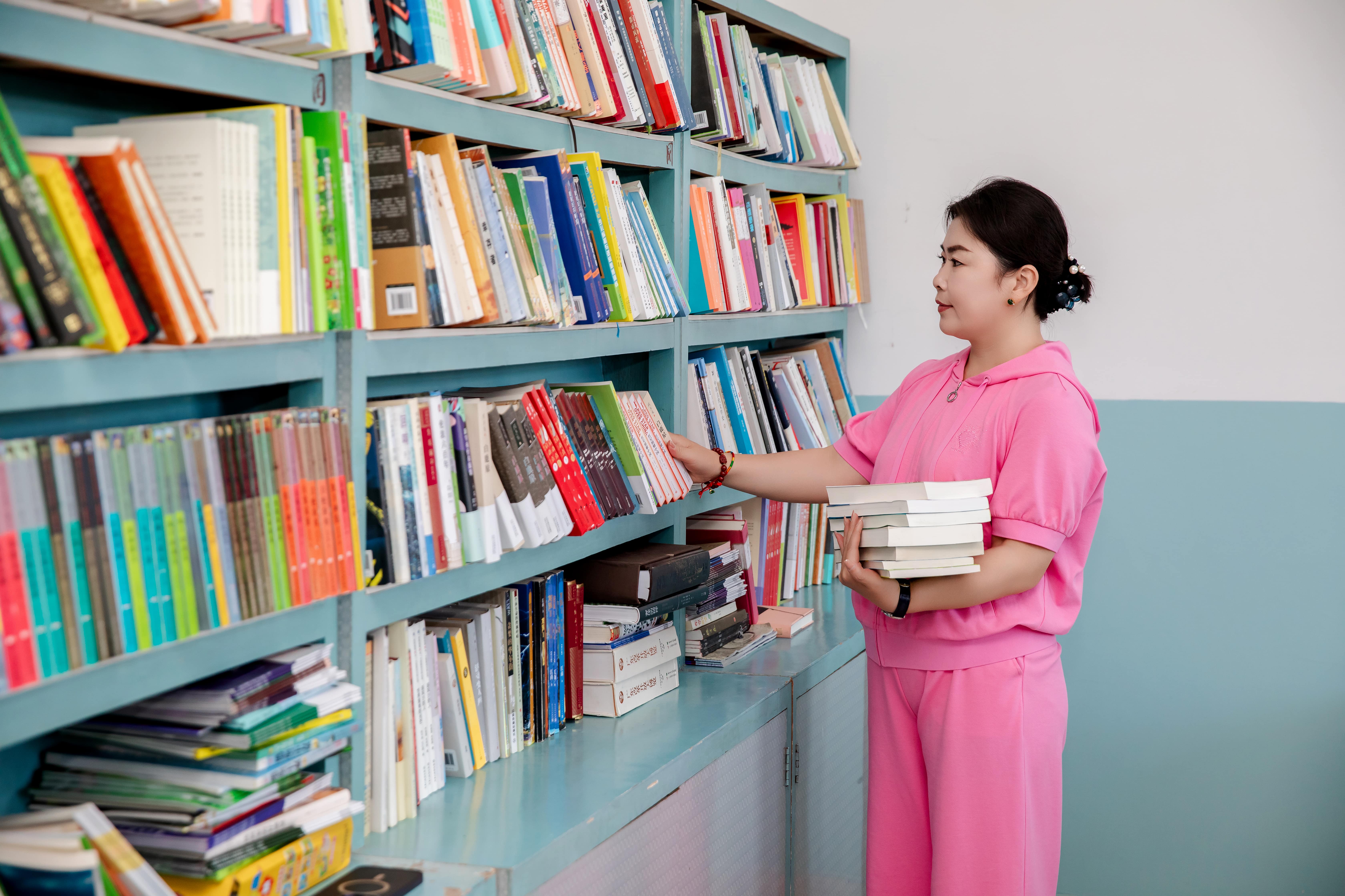 第251所 新疆昌吉州玛纳斯县北五岔镇AK官方网页版王俊英学校