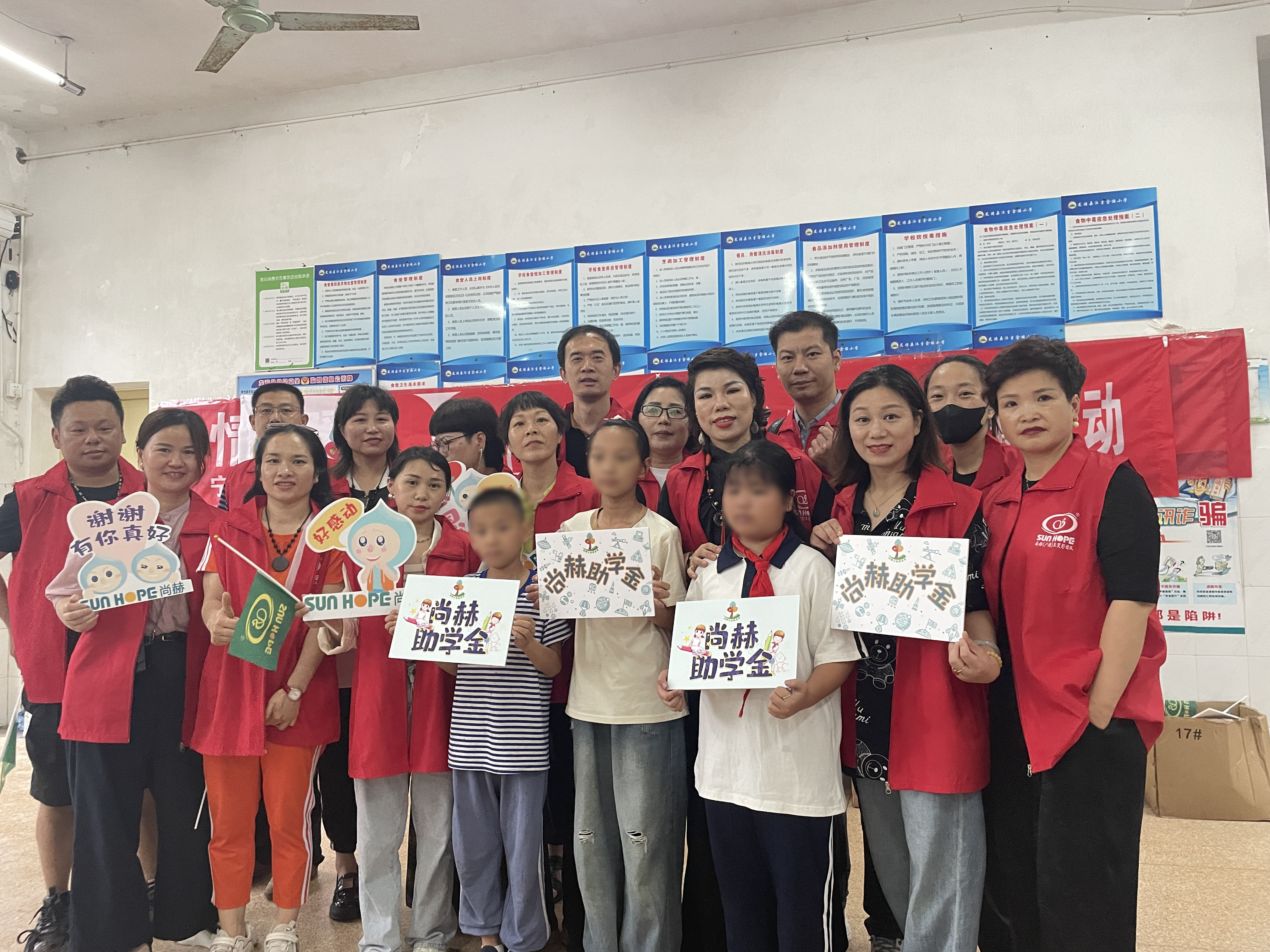 让爱延续，从未间断 | AK官方网页版公益季暖心回访