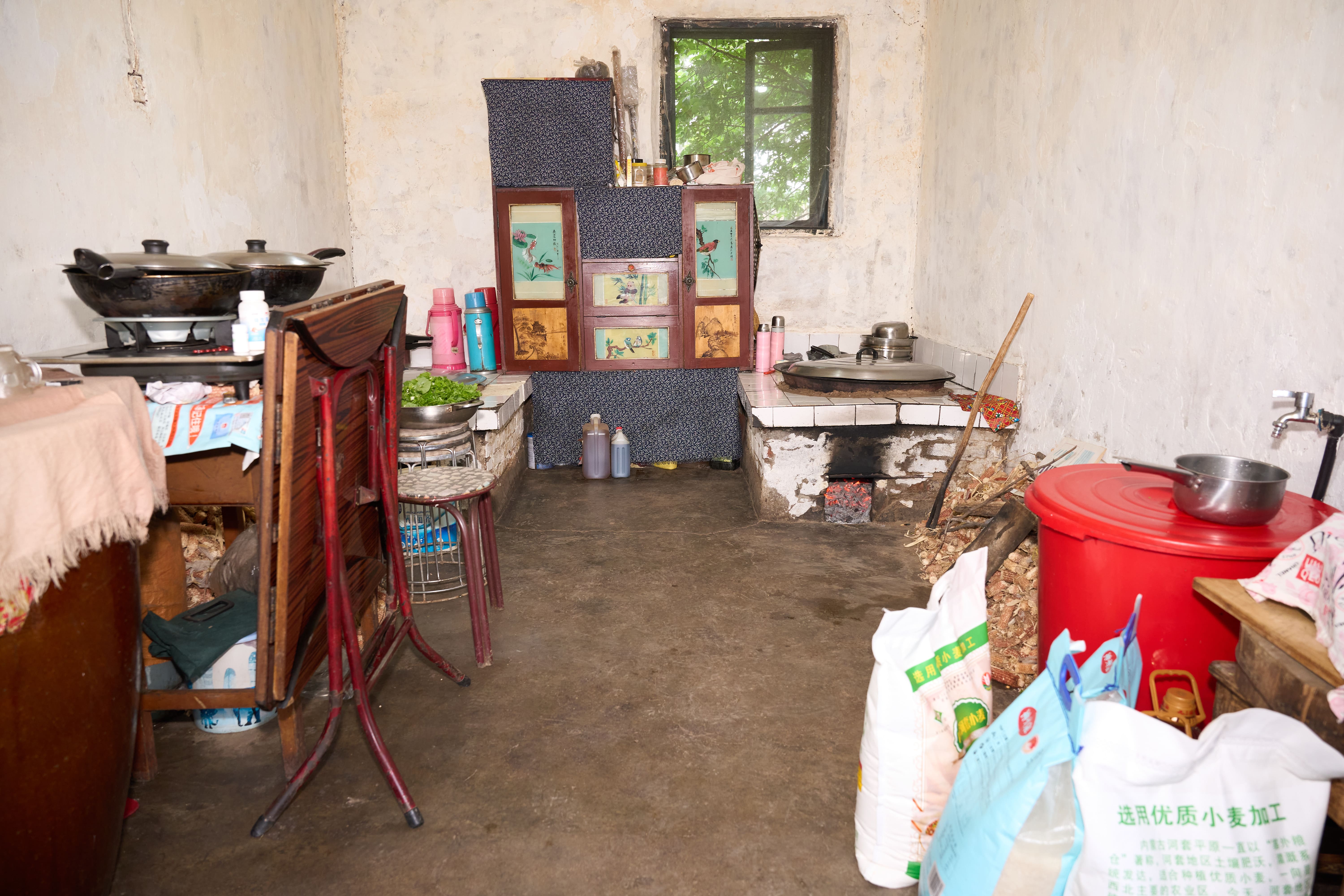 第254所 黑龙江巴彦县黑山镇民乐村AK官方网页版侯玉霞学校