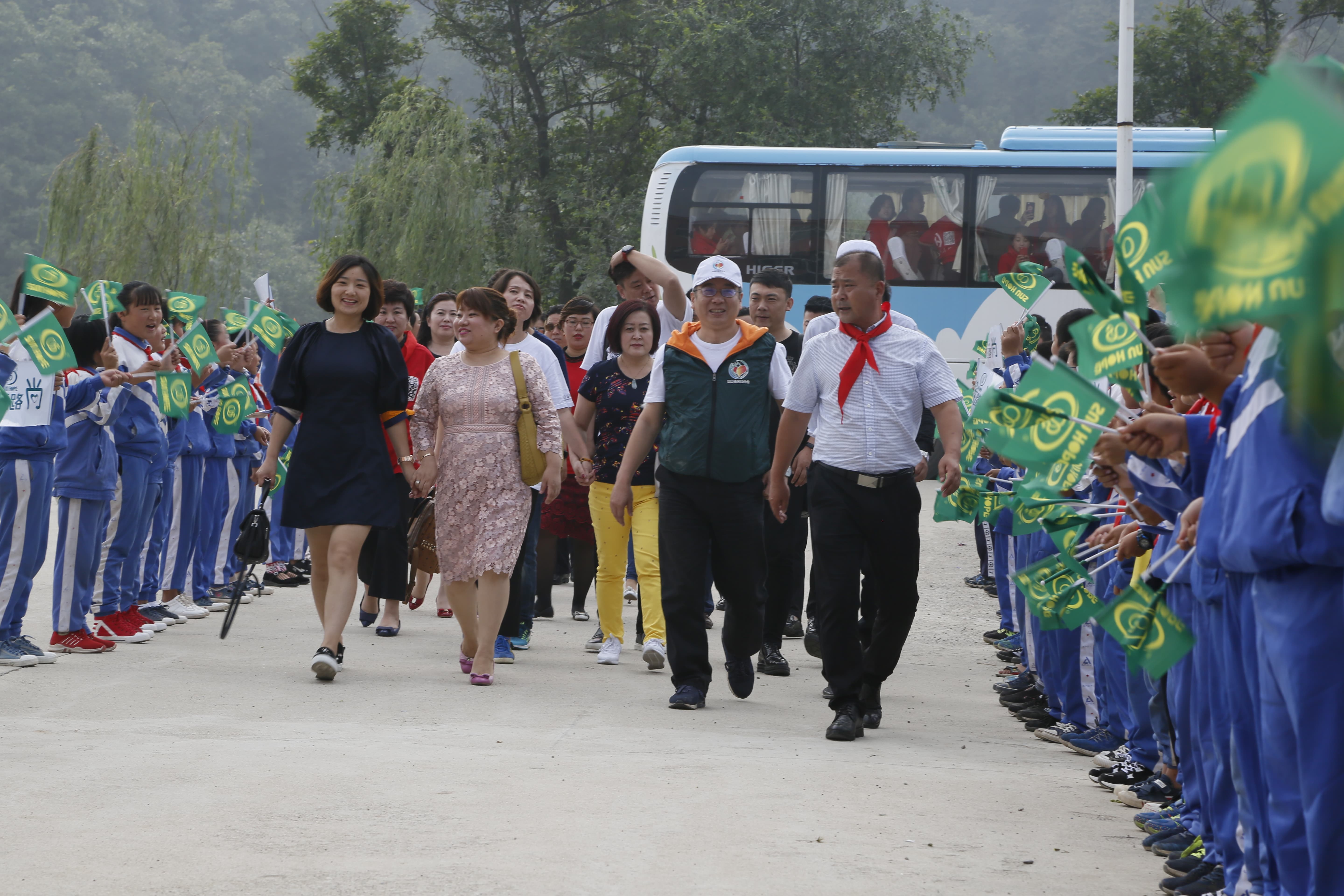 第115所 岫岩县前营镇AK官方网页版董波中心小学