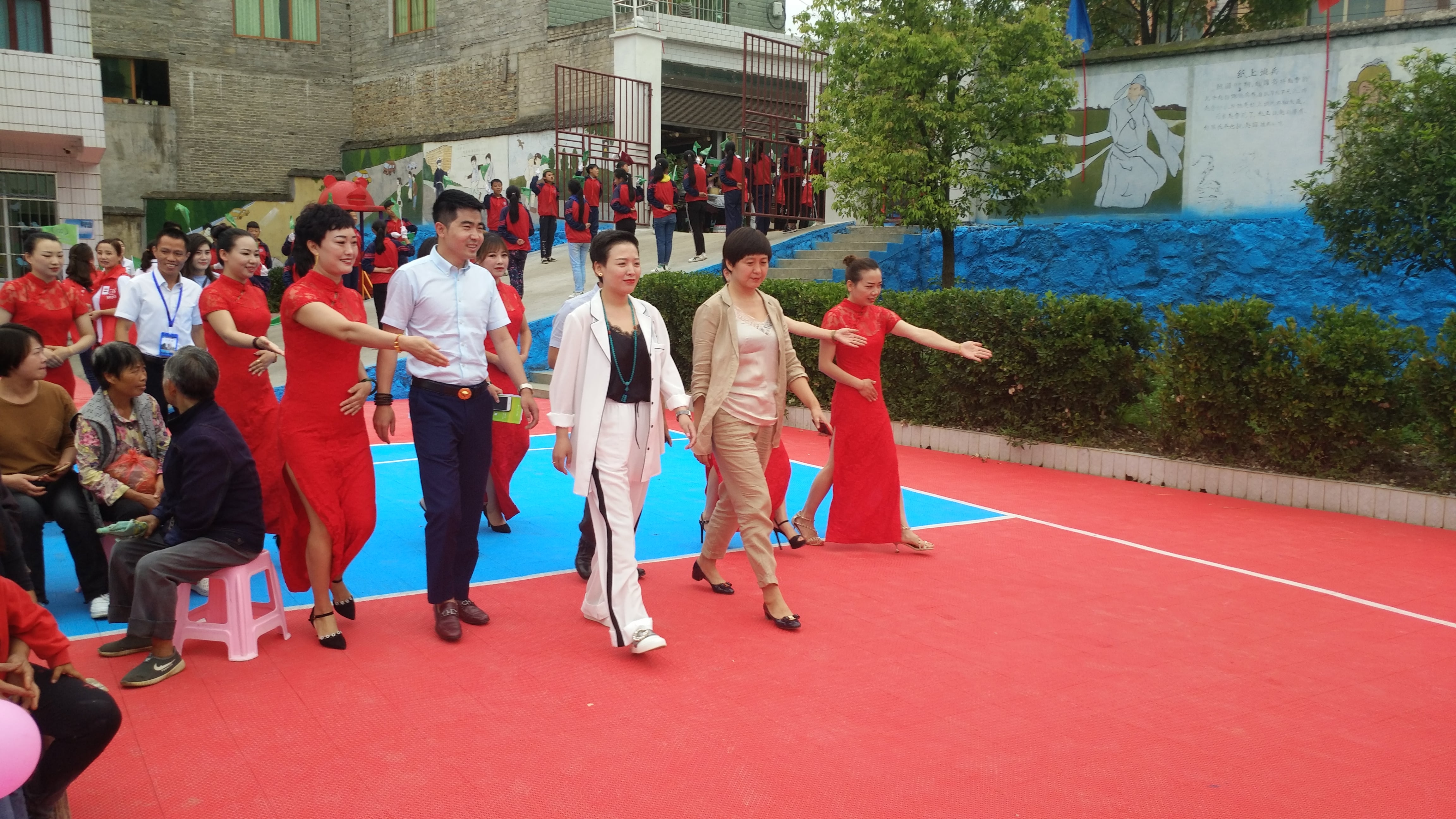 第148所 固阳县新世纪AK官方网页版吴彩勤小学